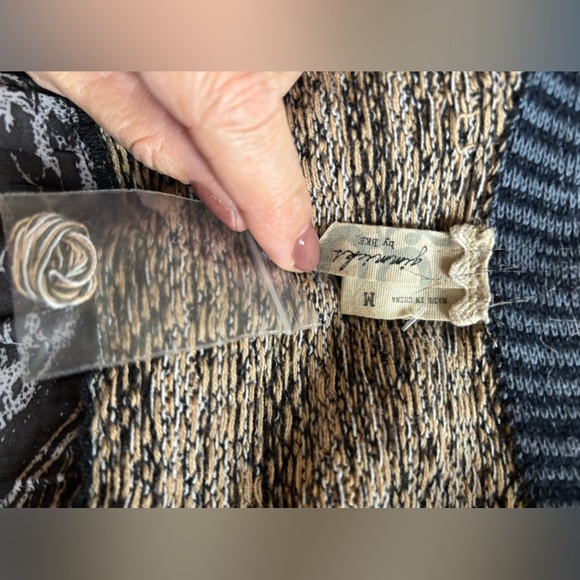 BKE gimmicks open blue and tan cardigan - Picture 8 of 8